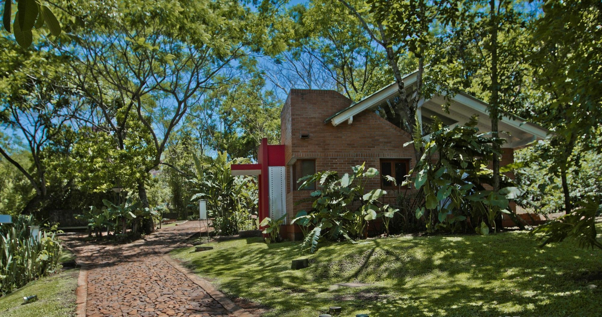Raices Amambai Lodges Puerto Iguazú Esterno foto